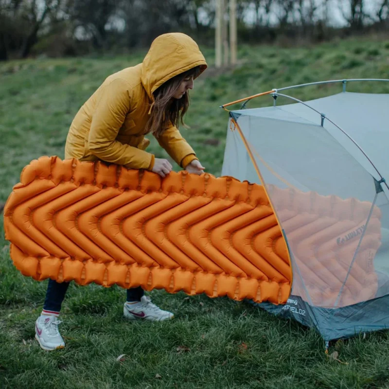 Klymit Insulated Static V Lite Sleeping Pad Mango Orange Regular - Image 2